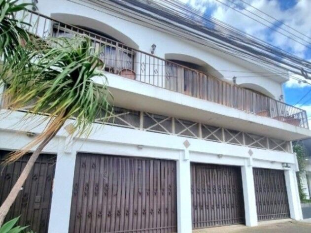 VENTA DE ESPACIOSA CASA EN CURRIDABAT ZONA CON ALTA PLUSVALÍA en Granadilla, Curridabat, San José — $650,000