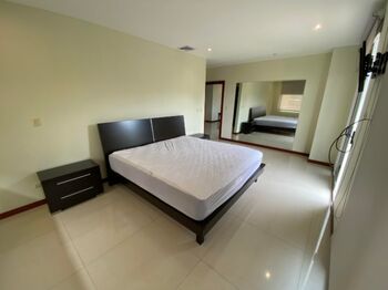 APARTAMENTO EN VENTA, SAN RAFAEL ESCAZÚ, US$350.000 Cod#25-1722 en San Rafael, Escazú, San José — $350,000 - Foto 4 de 10