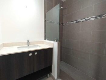 Alquiler de Apartamento en Granadilla de Curridabat. en Granadilla, Curridabat, San José — $1,100 - Foto 4 de 16