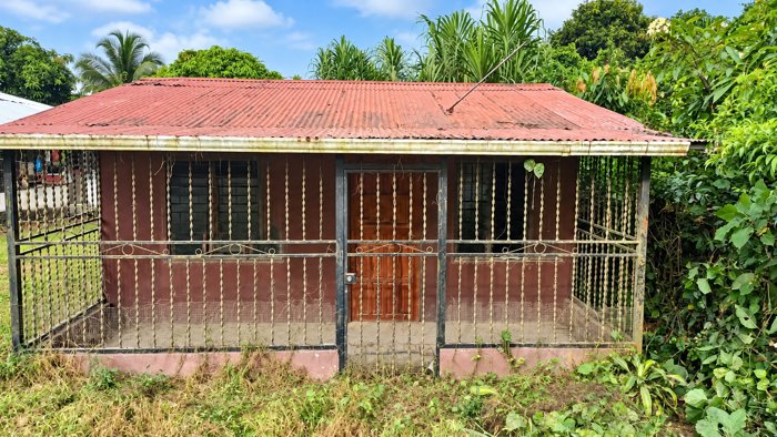 House For Sale In San Gerardo De La Rita, Pococí, Limón in Rita, Pococí, Limón — 12 500 000 ₡ - Photo 1 of 6