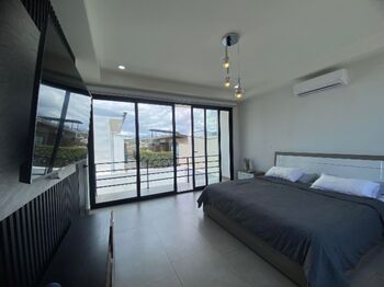 Venta Casa Bello Horizonte 26-522 en San Rafael, Escazú, San José — $335,000 - Foto 5 de 16