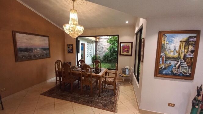 Venta Casa Guadalupe 26-1184 en Guadalupe, Cartago — $350,000