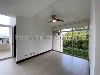 Se alquila casa en Piedades Santa Ana 26-1417 en Piedades, Santa Ana, San José — $2,100 - Foto 5 de 24