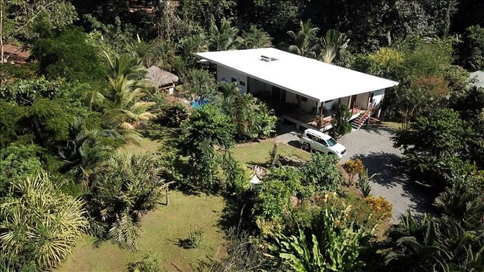 Casa de playa  en Cahuita, Talamanca, Limón — $549,000