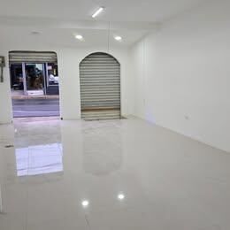 LOCAL COMERCIAL DISPONIBLE – ZONA COMERCIAL DE ALAJUELA CENTRO. alquiler en Alajuela — ₡ 900 000