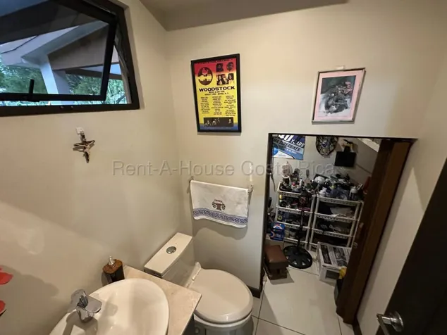 CASA EN VENTA EN LA UNIÒN CARTAGO in Concepción, La Unión, Cartago — $280,000 - Photo 3 of 7