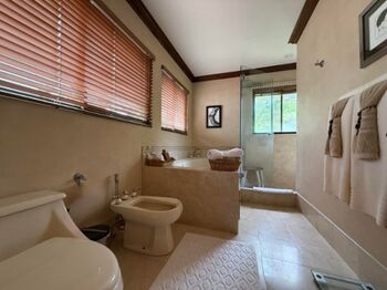 Venta de Casa en San Rafael de Escazú. RAH 26-1338 en San Rafael, Escazú, San José — $595,000 - Foto 4 de 18