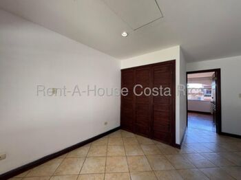 Alquiler de Casa en San Rafael de Escazú.  in San Rafael, Escazú, San José — $1,950 - Photo 5 of 17