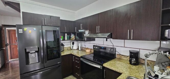 Venta de Casa en Río Segundo de Alajuela. RAH 25-1815 in Río Segundo, Alajuela — $280,000