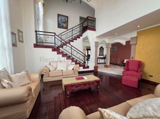 Venta de Exclusiva Casa de Lujo en Granadilla, Curridabat / Mls. 27-97 OFC JB in Granadilla, Curridabat, San José — $650,000 - Photo 4 of 9