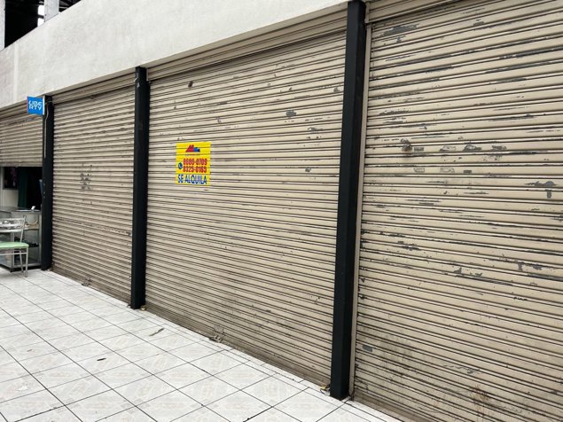 Oportunidad! San Jose Centro Alquilo Local en Calle 8 en Carmen, San José — ₡ 300 000