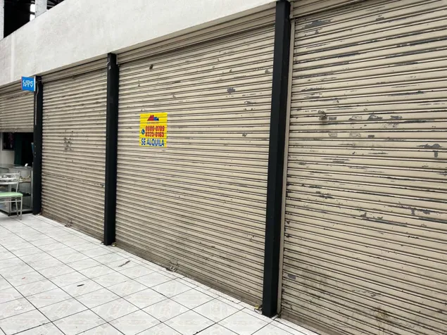 Oportunidad! San Jose Centro Alquilo Local en Calle 8 en Carmen, San José — ₡ 300 000