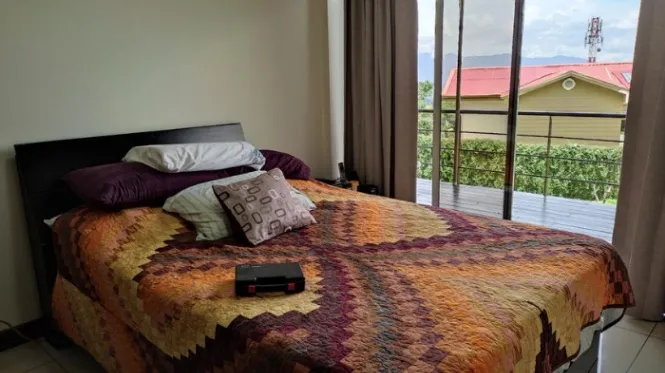 Se vende espaciosa casa de 3 plantas en Guácima Alajuela 23-357 en Guácima, Alajuela — $450,000 - Foto 3 de 22