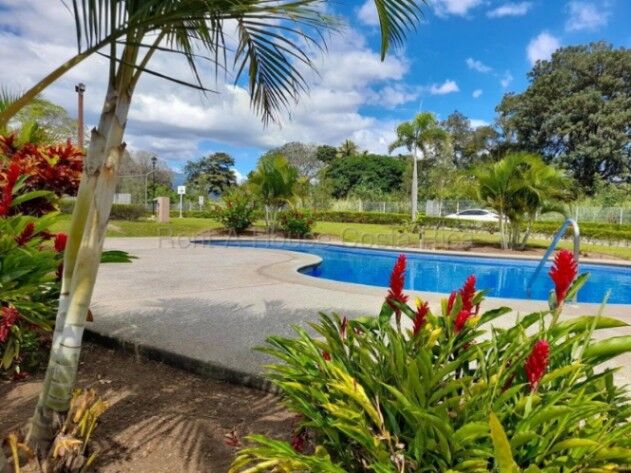 Alquiler de Casa AMUEBLADA en San José de Alajuela. RAH 27-191 en San José, Alajuela — $1,800