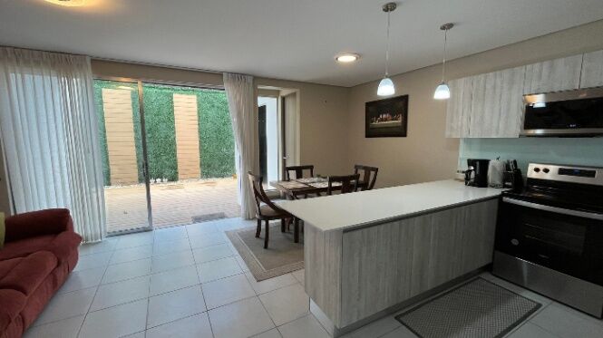 HERMOSA CASA EN ALQUILER CONDOMINIO BLUE HEREDIA in Ulloa, Heredia — $1,700