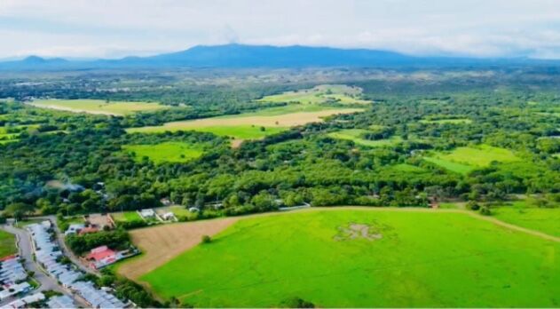 Grow Your Wealth: 10 Hectares of Prime Guanacaste Land for IInvestment en Liberia, Guanacaste — $3,000,000