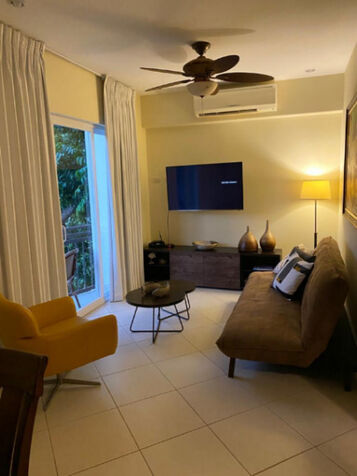 Venta Apartamento en Herradura, zona turistica  en Jacó, Garabito, Puntarenas — $240,000