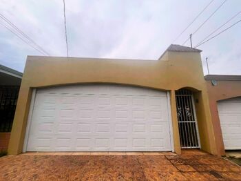 Venta de Casa en Agua Caliente, Cartago. RAH 26-550 en Aguacaliente, Cartago — $115,000 - Foto 5 de 10