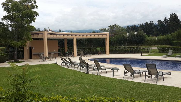 Venta de apartamento en Condominio en San Pablo de Heredia in San Pablo, Heredia — $115,000