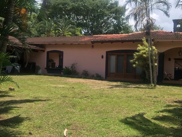 VENTA DE FINCA CON CASA Y APARTAMENTO, ALAJUELA, LA GUÁCIMA en Guácima, Alajuela — $1,400,000 - Foto 2 de 11