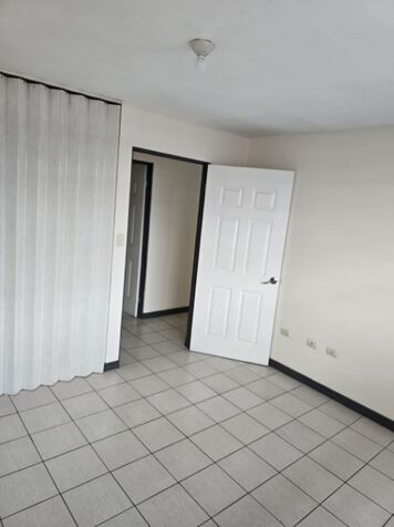 Alquilo apartamento Tibás  in San Juan, Tibás, San José — ₡ 701