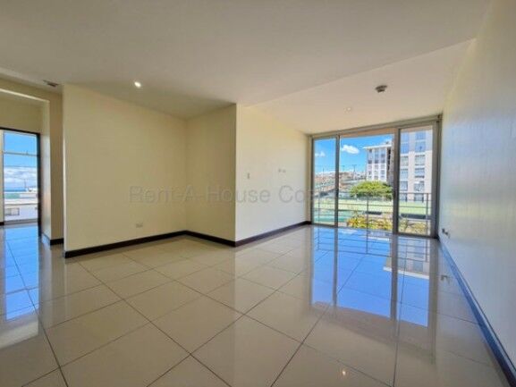 SE VENDE APARTAMENTO ULLOA DE HEREDIA in Ulloa, Heredia — ₡ 65 000 000