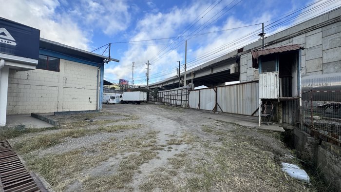 Venta Bodega Industrial cerca de la zona franca La Lima, Cartago (AD) in San Nicolás, Cartago — $1,500,000