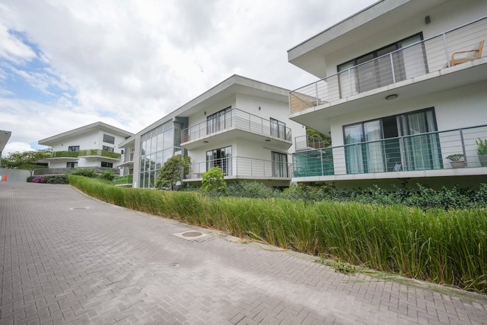 Apartamento de 2 Habitaciones en San Nicolás de Bari II in Piedades, Santa Ana, San José — $175,000
