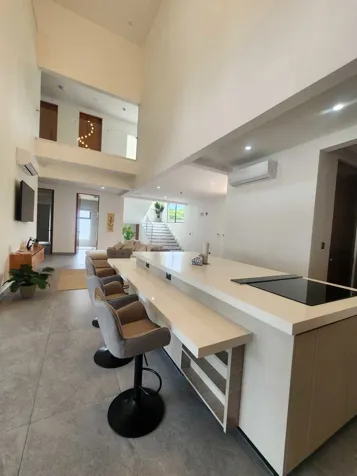 🌴 Casa de Lujo en Alquiler en Punta Leona | Piscina, Jacuzzi en Tárcoles, Garabito, Puntarenas — $3,300 - Foto 2 de 22