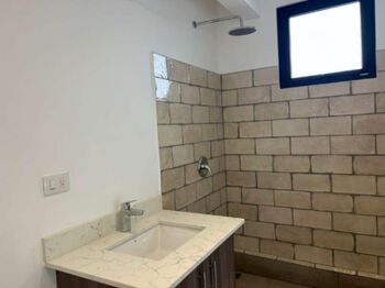 Alquiler de Apartamento a Estrenar en Escazú / Mls. 26-1239 OFC JB in San Rafael, Escazú, San José — $1,300 - Photo 5 of 5