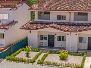Townhome de Lujo en Rancho Villa Real Cerca de Tamarindo - Foto 3 de 3