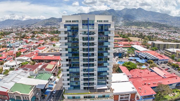 Penthouse de 3 habitaciones en La Sabana in Mata Redonda, San José — $850,000
