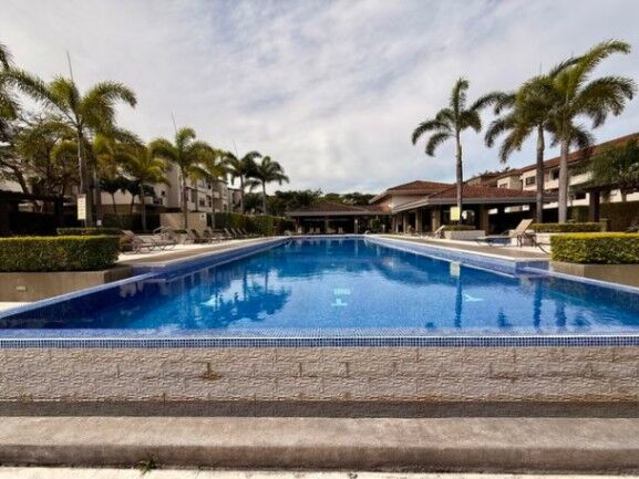 Venta de Apartamento en Condominio Montesol, Santa Ana VENDIDO in Pozos, Santa Ana, San José — $280,000
