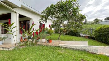 CASA ESQUINERA EN VENTA DE UNA PLANTA EN ESCAZÚ en San Rafael, Escazú, San José — $260,000 - Foto 3 de 24