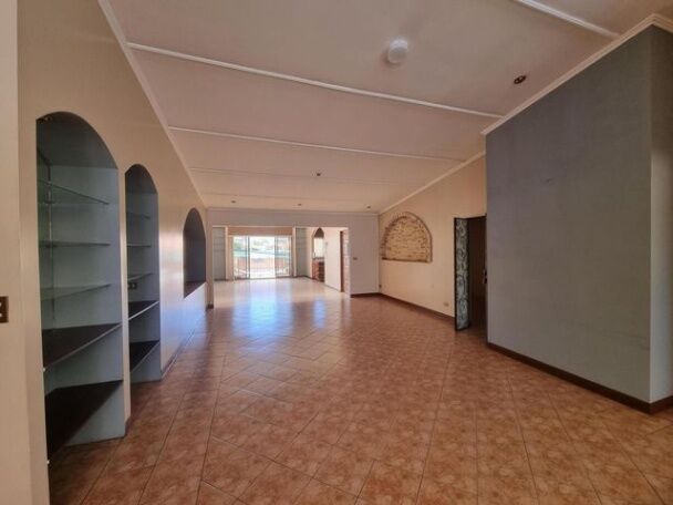 MLS-26-266 VENTA CASA GRANADILLA CURRIDABAT en Granadilla, Curridabat, San José — $650,000