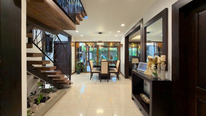Se vende residencia de Lujo en San Rafael de Heredia en Ángeles, San Rafael, Heredia — ₡ 260 000 000 - Foto 3 de 32