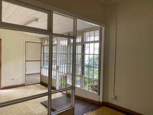 Venta de Cómoda Casa en San José / OFC en Catedral, San José — ₡ 450 000