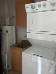 Alquiler de Apartamento en San Rafaél de Escazú. RAH 26-1070 in San Rafael, Escazú, San José — $1,500 - Photo 5 of 10