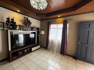 Se Vende Casa en Urbanizacion El Bosque en Oreamuno Cartago - Foto 2 de 3