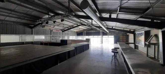 Se venden 2 amplias bodegas para inversión en Santa Ana 23-2829 en Santa Ana, San José — $2,800,000 - Foto 3 de 15