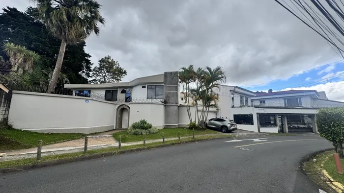 Alquiler de Casa para Oficina Amueblada en Curridabat (AD) in Granadilla, Curridabat, San José — $3,000