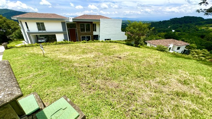 Venta de lote en el exclusivo Condominio Cerro Colón | Ciudad Colón en Colón, Mora, San José — $150,000 - Foto 3 de 21