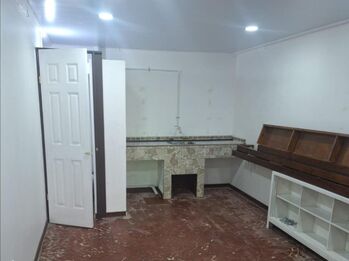 Venta de Local Comercial en Agua Caliente de Cartago. RAH 26-725 PRECIO REBAJADO in Aguacaliente, Cartago — 165 000 000 ₡ - Photo 4 of 6