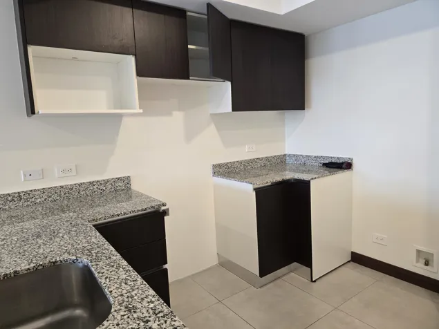Apartamento en Venta en Heredia, Barreal. Torre. 5PVV9598729 en Ulloa, Heredia — $138,380 - Foto 3 de 15