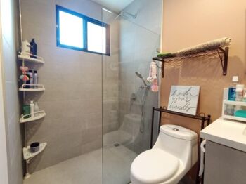 Venta de Casa en Mata de Plátano-Goicoechea. RAH 26-1348 PRECIO REBAJADO en Mata de Plátano, Goicoechea, San José — $420,000 - Foto 5 de 6