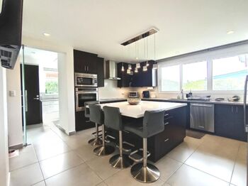 Se vende casa en San Isidro Heredia 25-1931 en San Isidro, Heredia — $719,000 - Foto 5 de 24