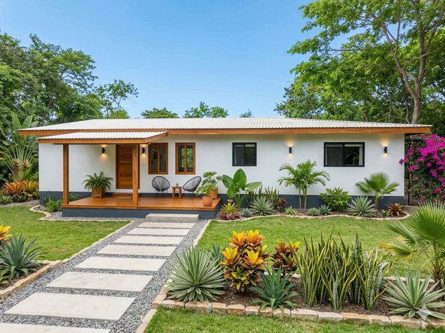Casa Moderna Estilo Ranch en Black Stallion Eco Ranch en Tamarindo, Santa Cruz, Guanacaste — $475,000 - Foto 2 de 8