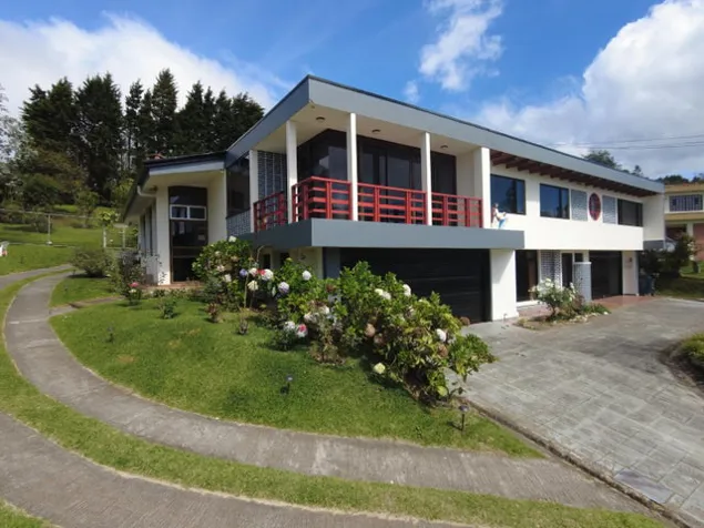 Sale of Excellent House in Vázquez de Coronado, San Isidro / Mls. 24-12 OFC JB in San Isidro, Vázquez de Coronado, San José — $903,000