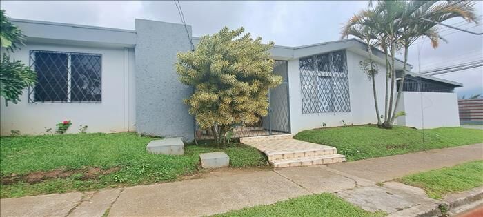 VENTA DE CASA, SAN JOSE, MONTES DE OCA, SABANILLA in Sabanilla, Montes De Oca, San José — $287,000