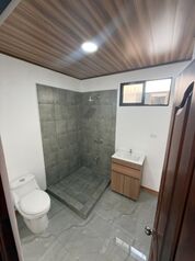 VENTA DE CASA, HEREDIA, SAN FRANCISCO, CERCA DEL MALL OXIGENO - 9711321 in San Francisco, San Isidro, Heredia — 97 000 000 ₡ - Photo 4 of 9